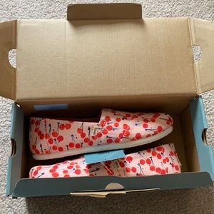 Tom’s classic Coral Pink Cherry print